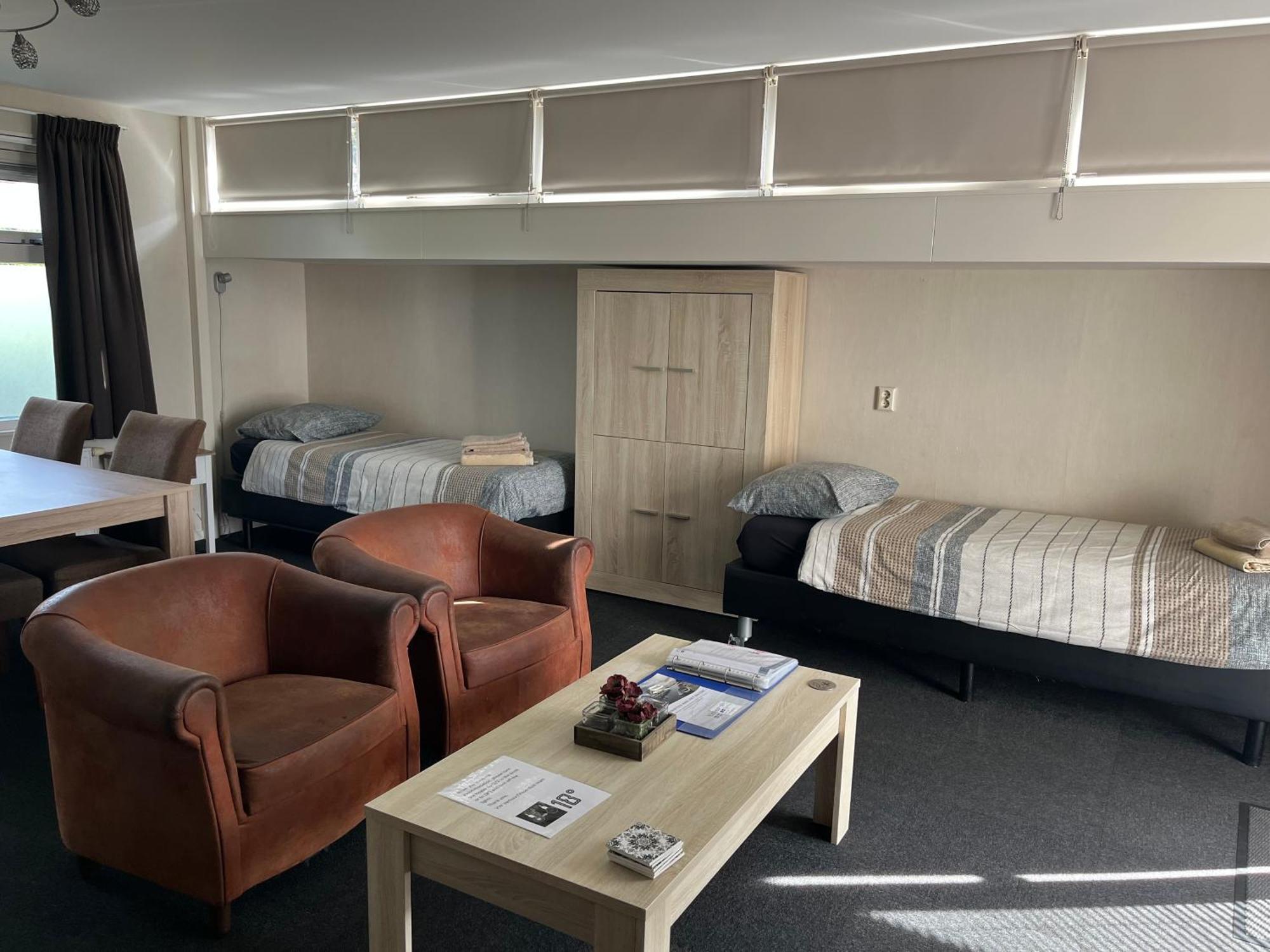 Visserslust - Woonboten & Appartementen Vinkeveen Luaran gambar