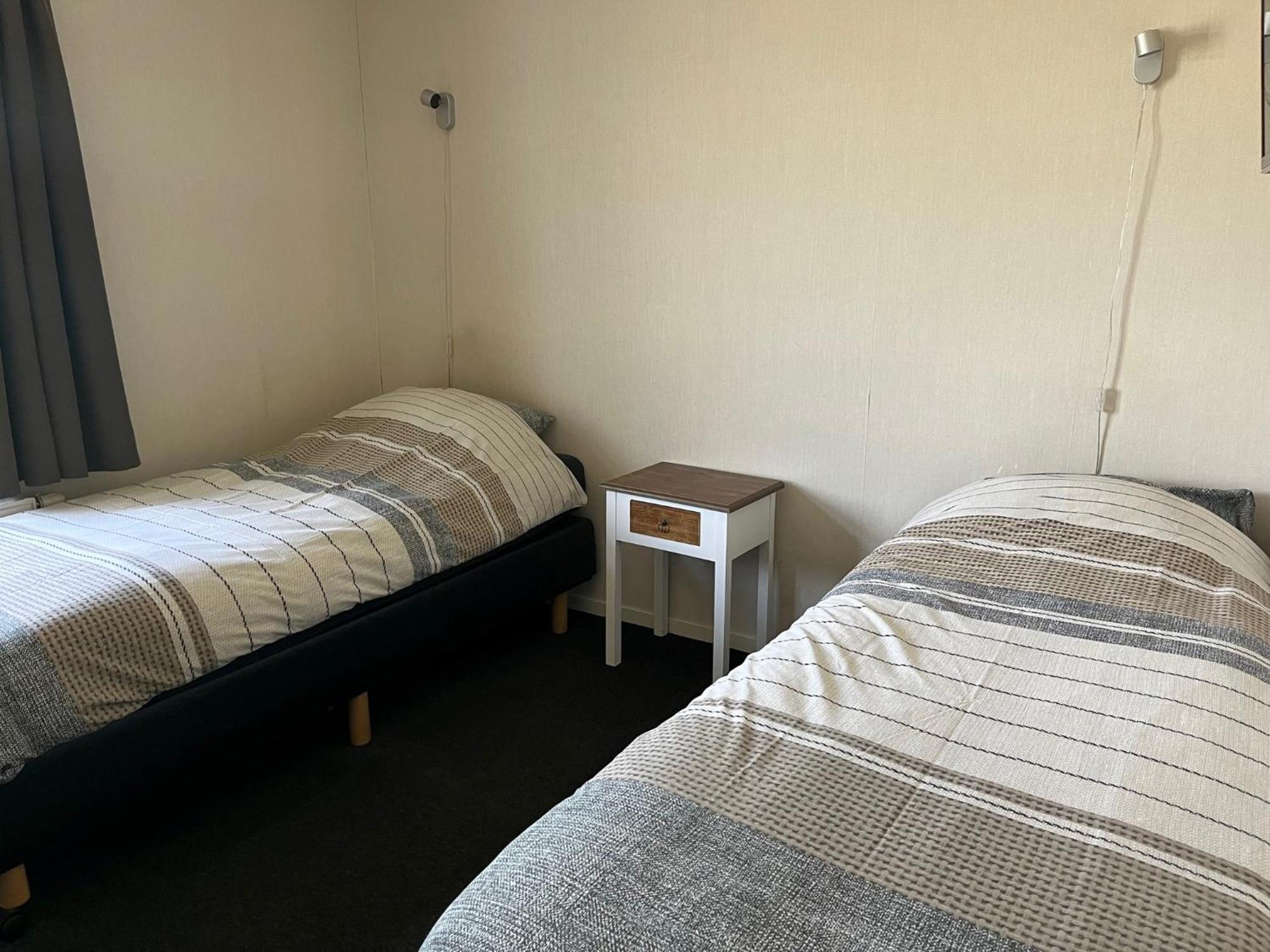 Visserslust - Woonboten & Appartementen Vinkeveen Luaran gambar
